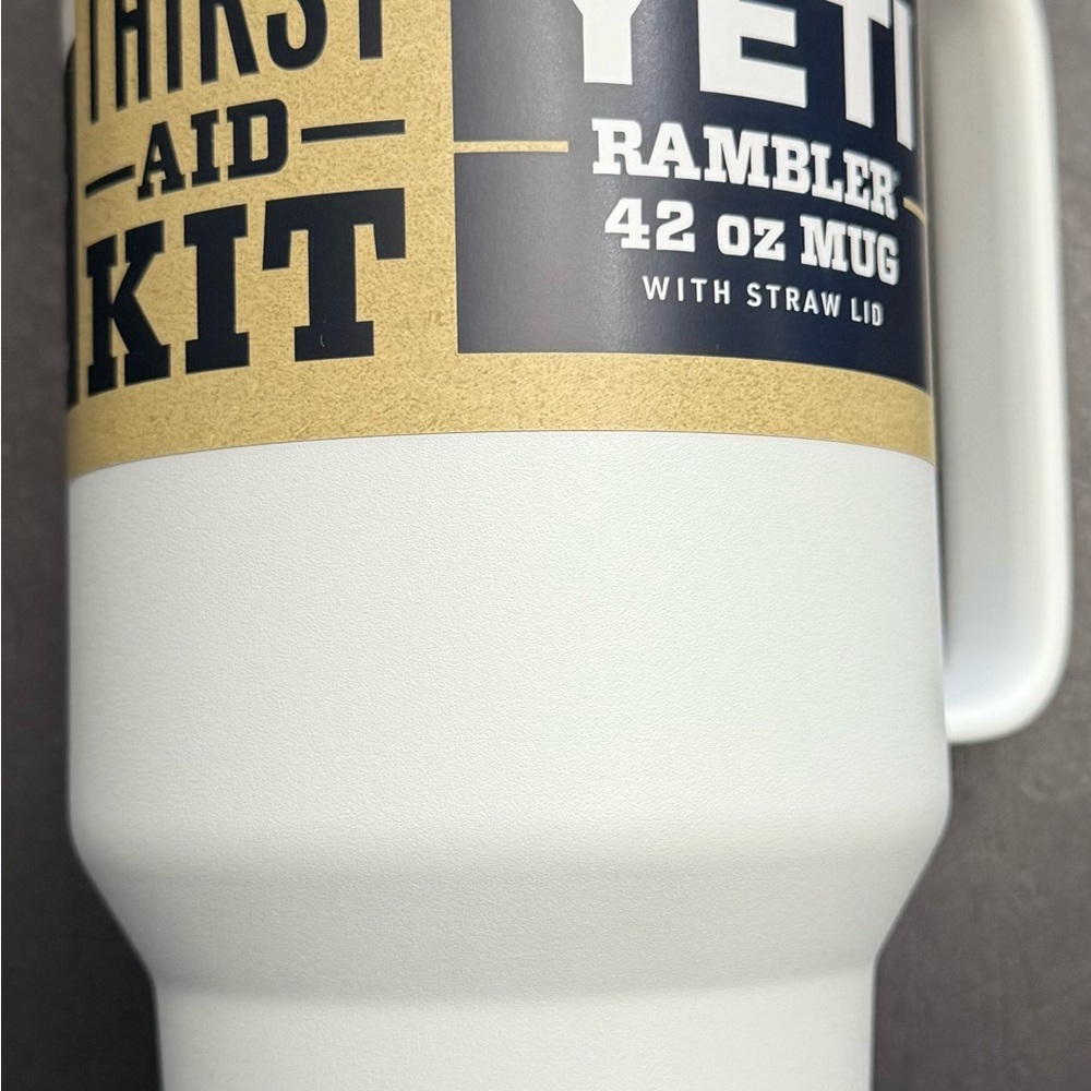 YETI Rambler 42 oz Mug with Straw Lid